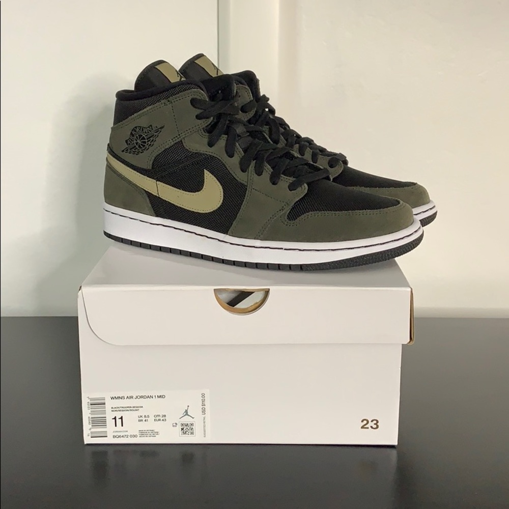 Air Jordan’s 1 mid black trooper sequoia